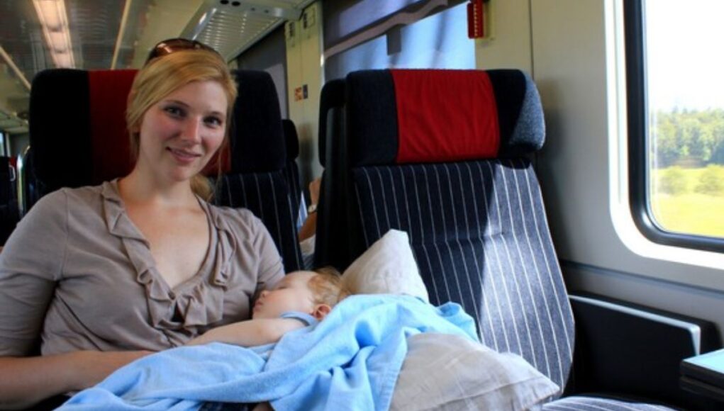 How to Travel with Babies Safely and Comfortably?